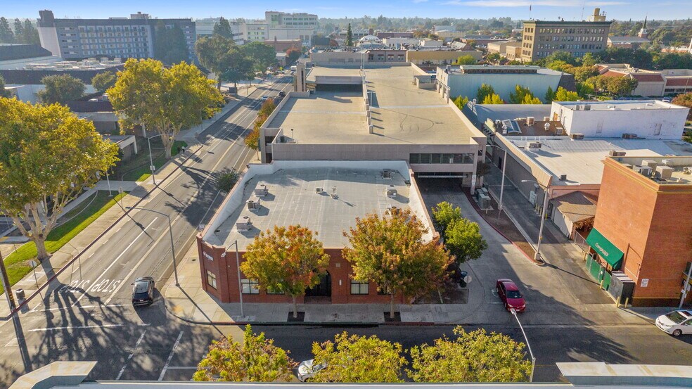 More Photos Of 125 S Bridge St, Visalia Office For Sale