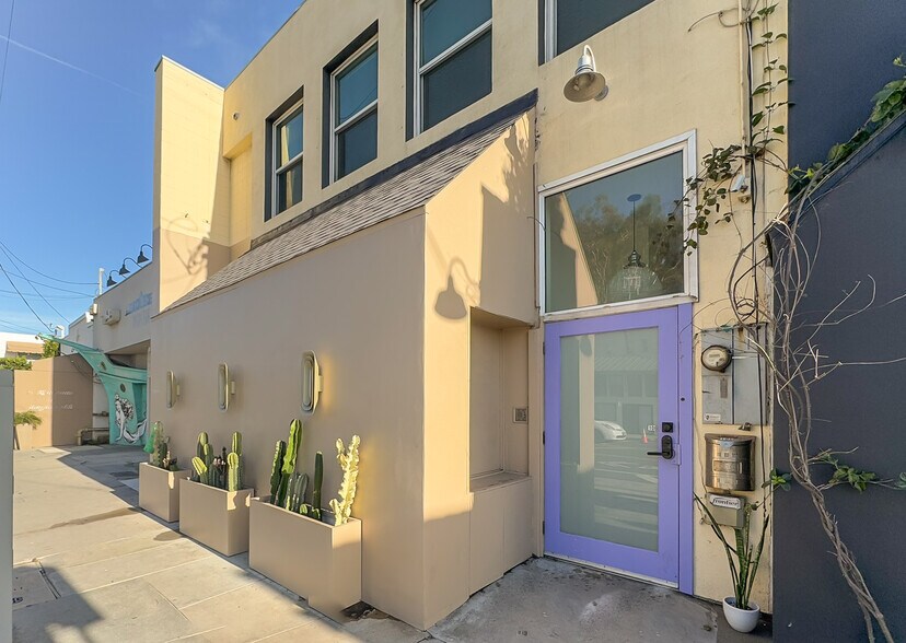 Primary Photo Of 106-108 W Channel Rd, Santa Monica Storefront Retail Office For Lease