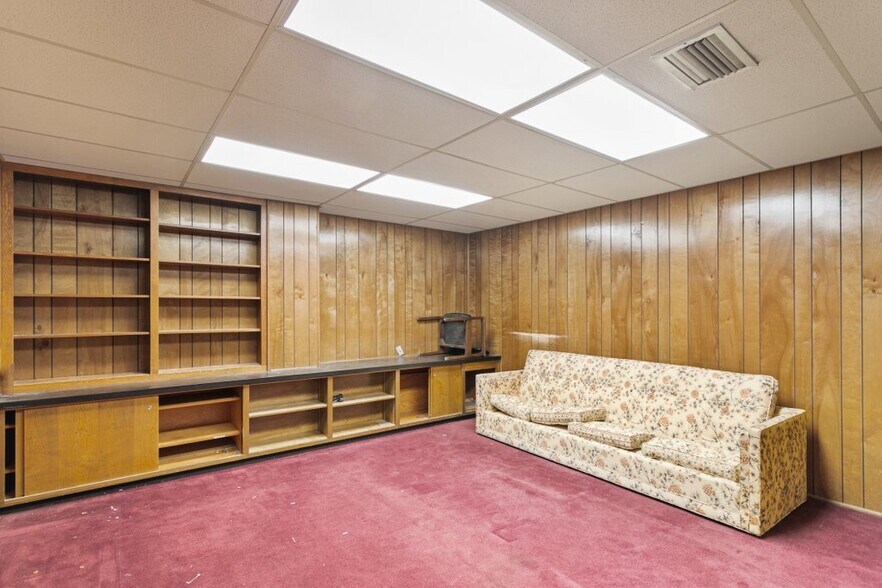 More Photos Of 333 E Bay St, Jacksonville Office For Lease