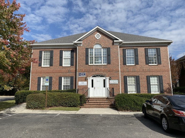 More Photos Of 6516 Dental Ln, Fayetteville Office For Lease