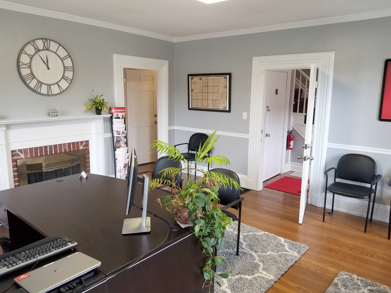 More Photos Of 209 S Broadway St, Medina Office For Sale