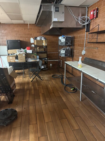 More Photos Of 3701 N. Central Ave, Tampa Restaurant For Lease