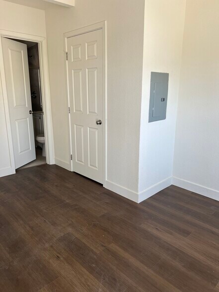 More Photos Of 1323 C St, Las Vegas Multifamily For Sale