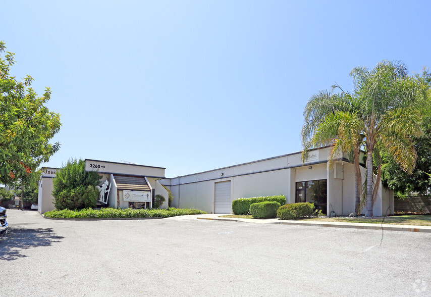 Primary Photo Of 3260 De la Cruz Blvd, Santa Clara Service For Lease