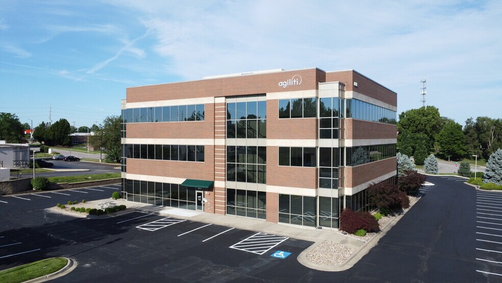 More Photos Of 8601 Monrovia St, Lenexa Loft Creative Space For Lease