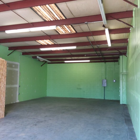 More Photos Of 712-722 Oliver Rd, Montgomery Light Distribution For Sale