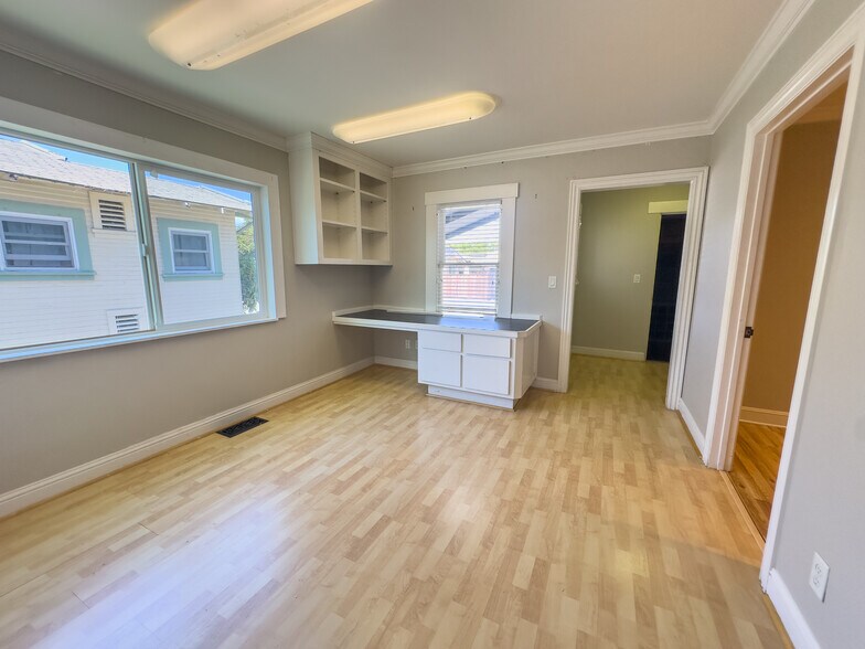 More Photos Of 579 E Campbell Ave, Campbell Office For Lease