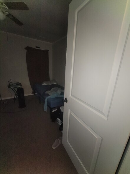 More Photos Of 1458 W 32nd St, Indianapolis Apartments For Sale