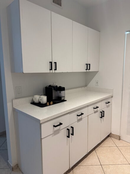 More Photos Of 19555 E Country Club Dr, Aventura Specialty For Sale