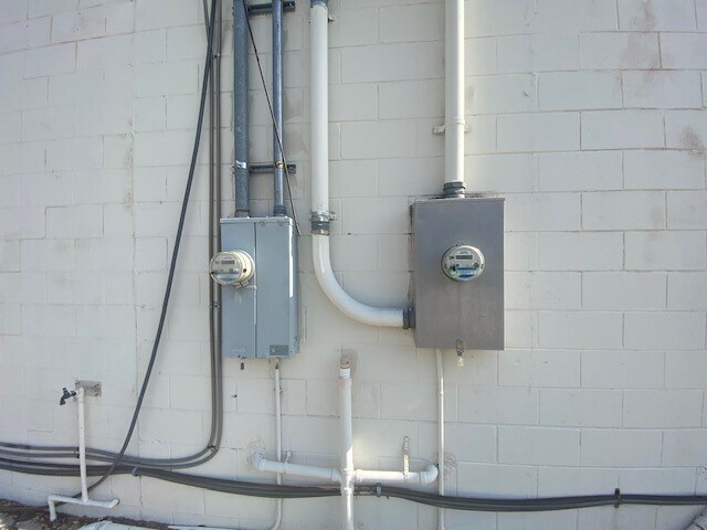 More Photos Of 6023 Kingsley Lake Dr, Starke Service Station For Sale