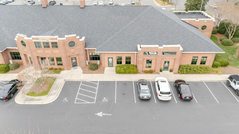 More Photos Of 105 Ben Casey Dr, Fort Mill Medical For Lease