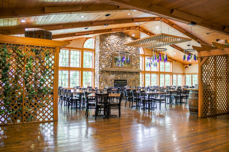 More Photos Of 56183 Co Road 143, West Lafayette Restaurant For Sale