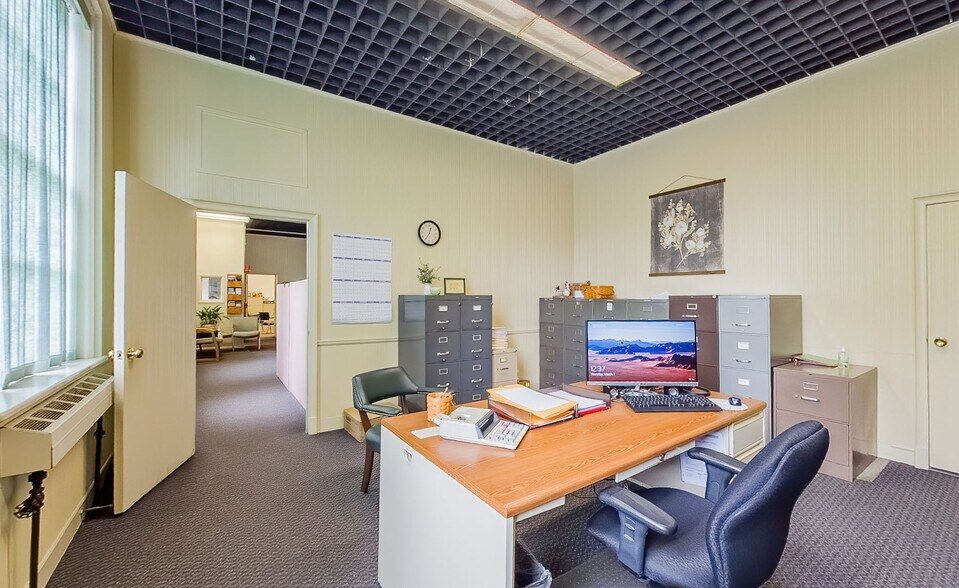 More Photos Of 480 W 5th St, Bloomsburg Manufacturing For Sale