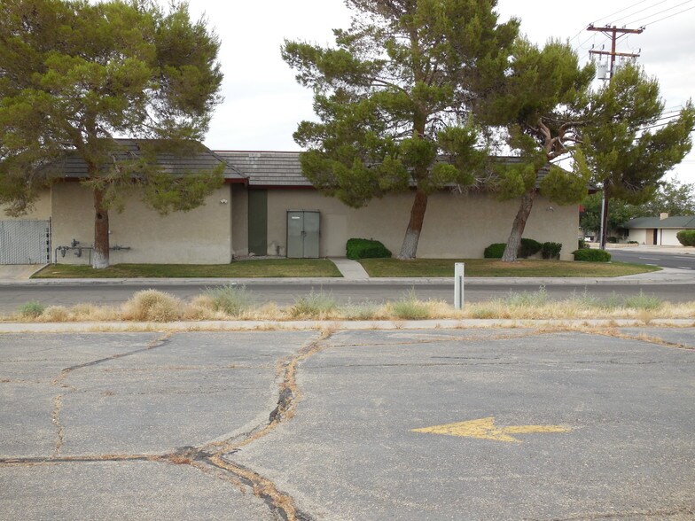More Photos Of 1501 N Norma St, Ridgecrest Restaurant For Lease