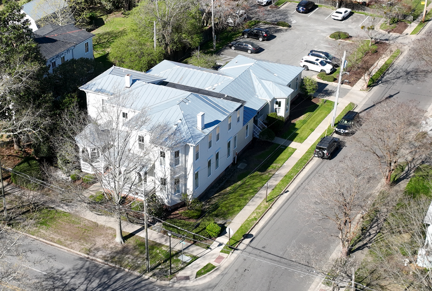 Primary Photo Of 309 N Broad St, Edenton Medical For Sale