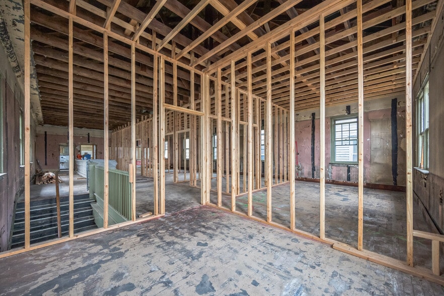 More Photos Of 640 N Broad St, Woodbury Police Fire Station For Sale