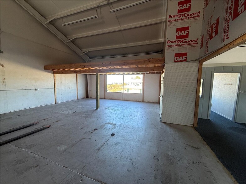 More Photos Of 3060 Placida Rd, Englewood Flex For Sale