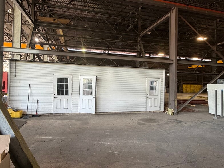 More Photos Of 14099 SE 44th Ave, Starke Distribution For Lease