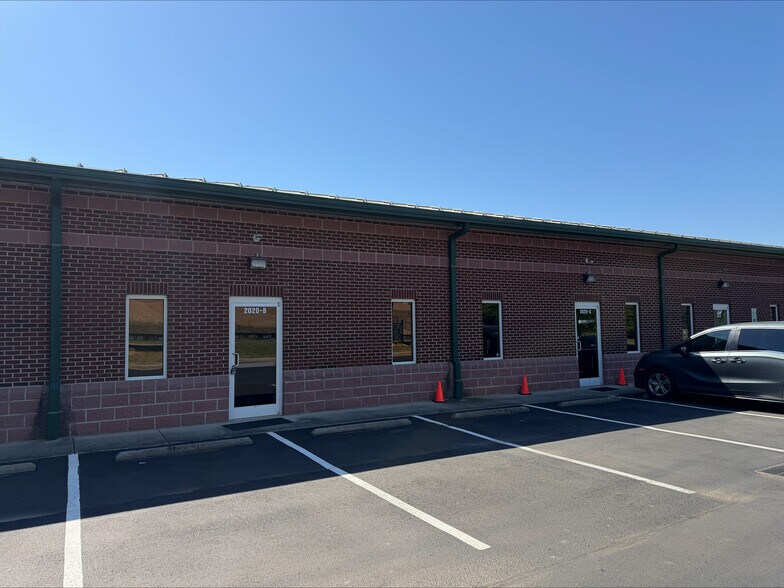 More Photos Of 2020 Independence Commerce Dr, Matthews Flex For Lease