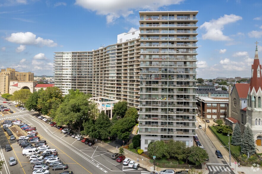 More Photos Of 2401 Pennsylvania Ave, Philadelphia Apartments For Sale