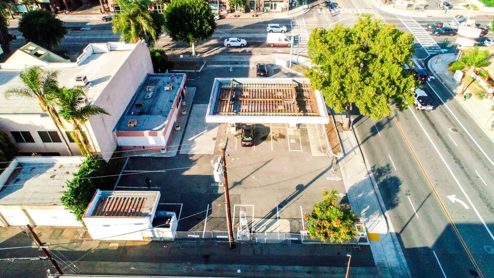 More Photos Of 242 E Commonwealth Ave, Fullerton Restaurant For Sale