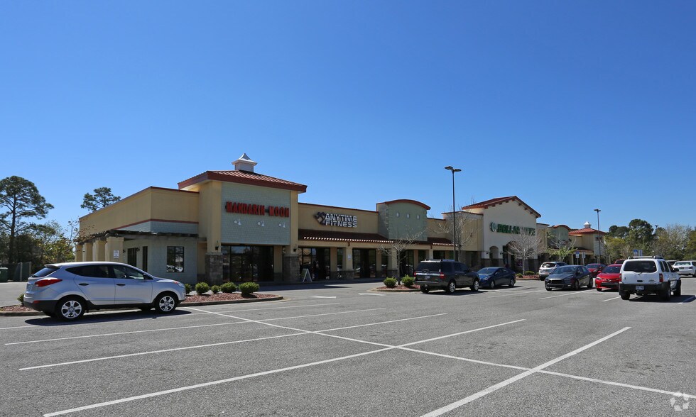 More Photos Of 3707-3733 Gulf Breeze Pky, Gulf Breeze Freestanding For Lease