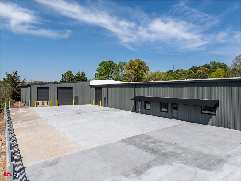 More Photos Of 1500 Union Hill Rd, Alpharetta Manufacturing For Lease