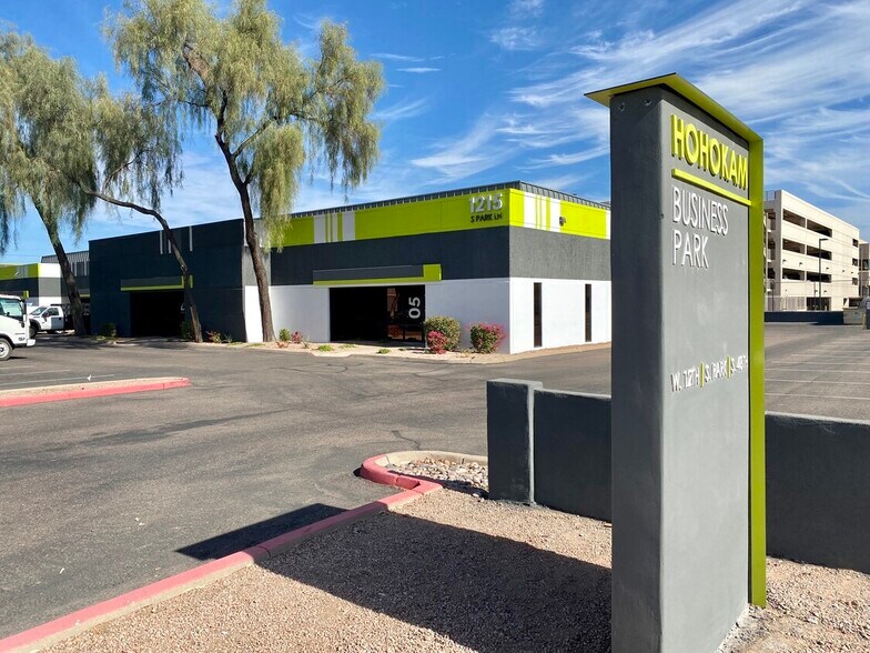 More Photos Of 2425 W 12th St, Tempe Unknown For Lease