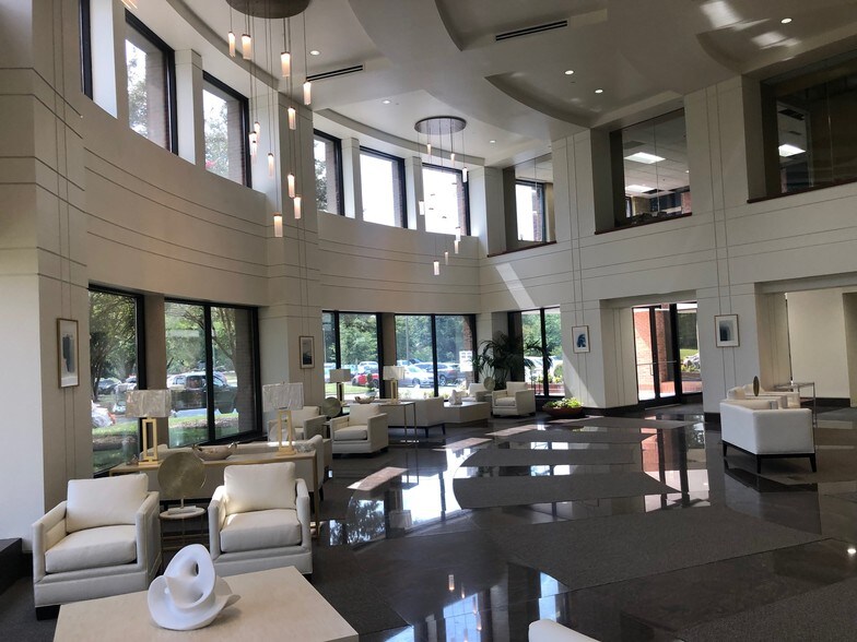 More Photos Of 8701 Red Oak Blvd, Charlotte Office For Lease