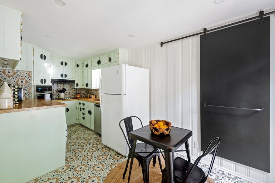 More Photos Of 1393 Markan Dr NE, Atlanta Multifamily For Sale