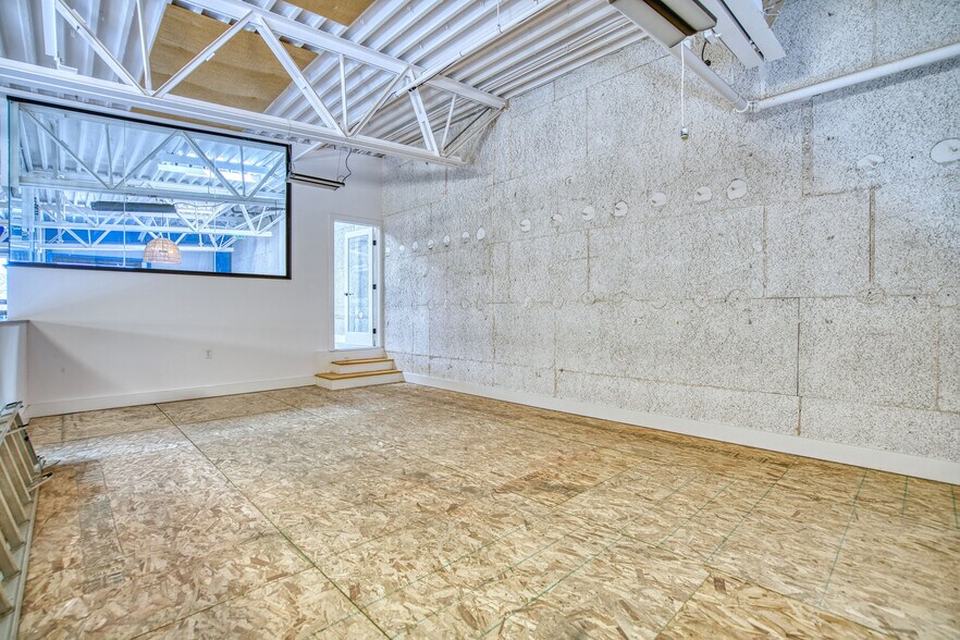 More Photos Of 3304 Airport Rd, Boulder Specialty For Sale