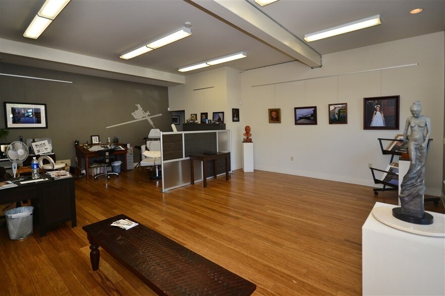 More Photos Of 217-243 W Richmond Ave, Richmond Office Residential For Lease