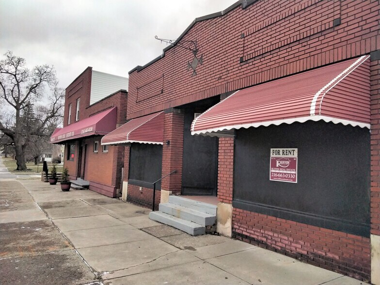 More Photos Of 17051 Libby Rd, Maple Heights Storefront Retail Residential For Lease