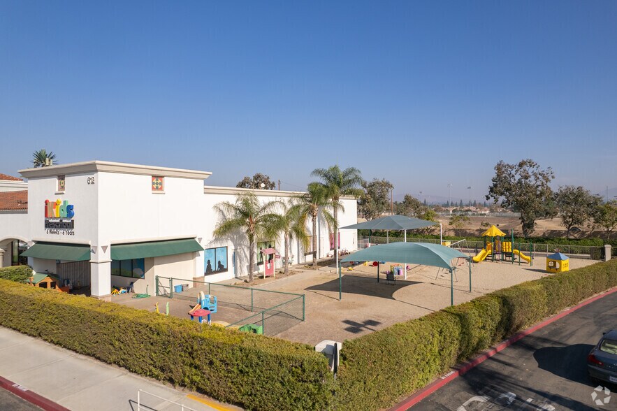 More Photos Of 600-732 N Rose Dr, Placentia General Retail For Lease