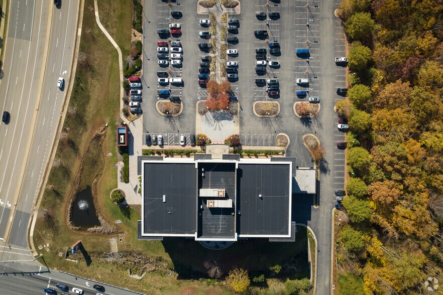 More Photos Of 15521 Midlothian Tpke, Midlothian Office For Lease