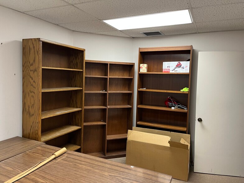 More Photos Of 2601 University Blvd W, Jacksonville Medical For Sale