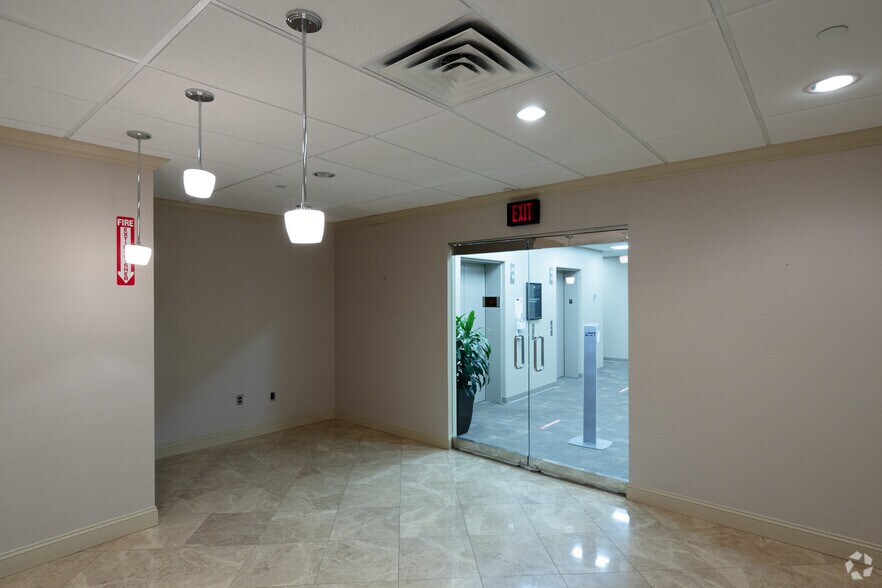 More Photos Of 218 Route 17 N, Rochelle Park Office For Lease