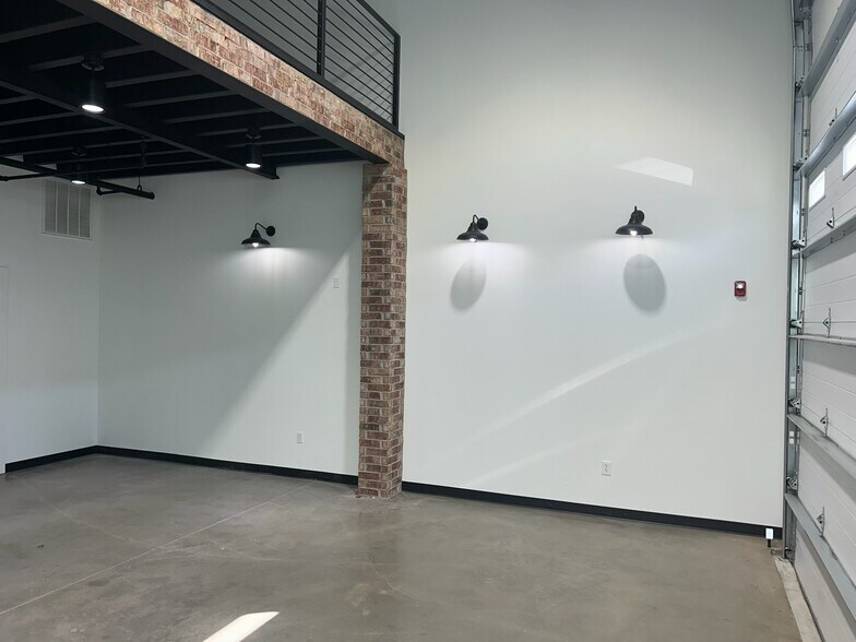 More Photos Of 6767 All Stars Ave, Frisco Flex For Sale