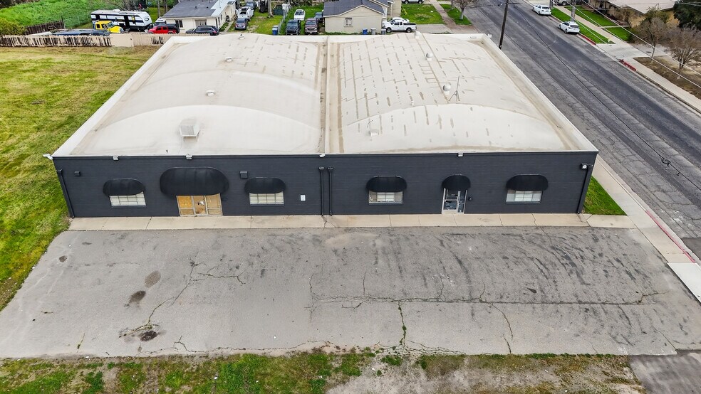 More Photos Of 1505-1507 W 18th St, Merced Warehouse For Lease