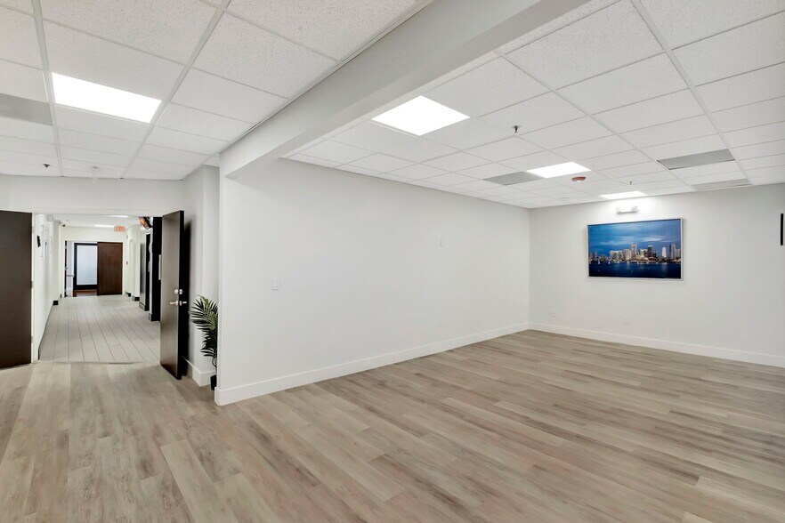 More Photos Of 12550 Biscayne Blvd, North Miami Medical For Sale