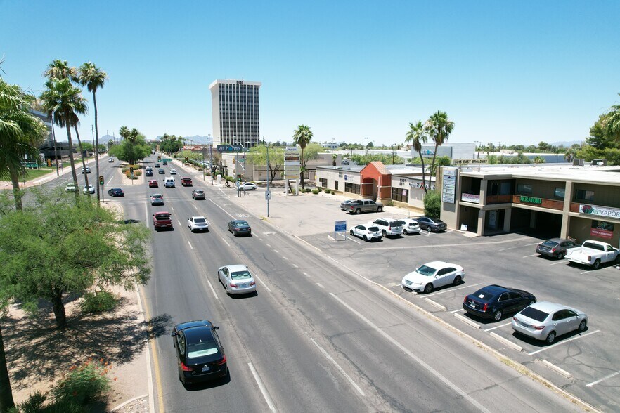 More Photos Of 5315 E Broadway Blvd, Tucson Storefront Retail Office For Lease
