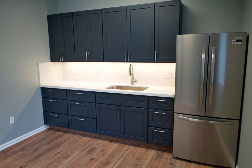 More Photos Of 8717 Humble Westfield Rd, Humble Warehouse For Sale