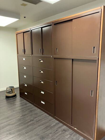 More Photos Of 609-611 Wilshire Blvd, Los Angeles Office For Lease