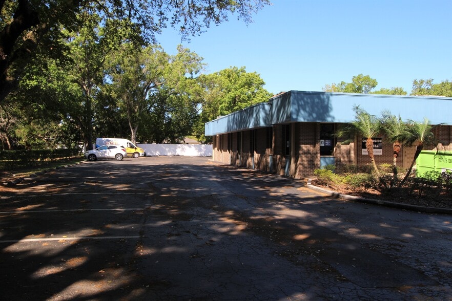 More Photos Of 2506 W Virginia Ave, Tampa Medical For Lease