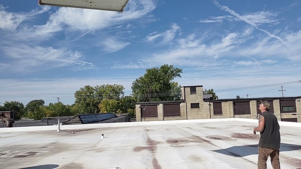More Photos Of 737 W Cleveland Ave, Milwaukee Warehouse For Sale