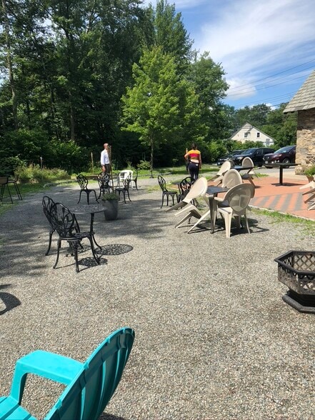 More Photos Of 1715 E Main St, Mohegan Lake Restaurant For Sale