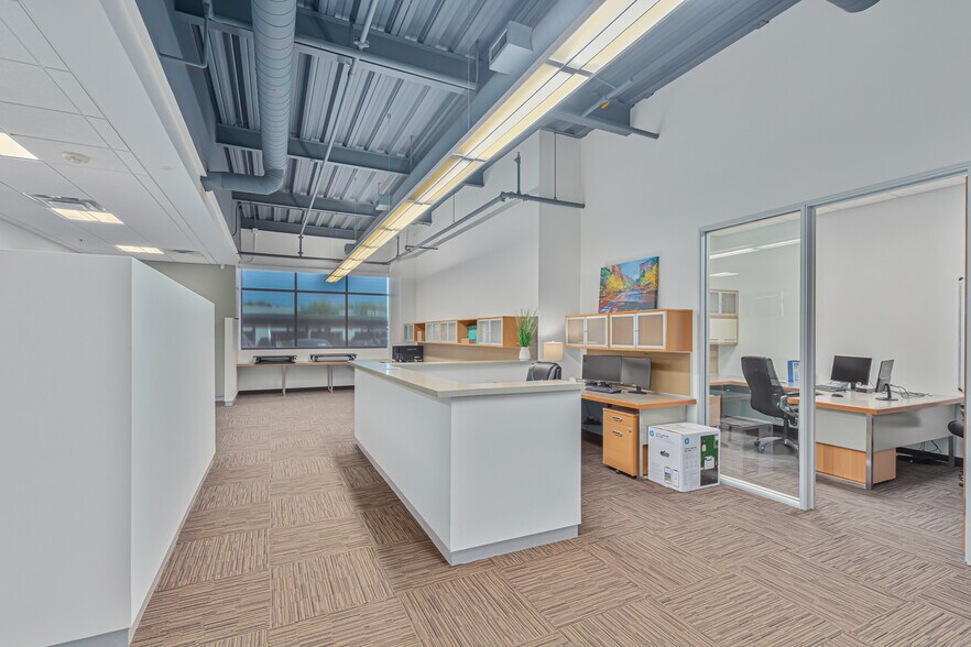 More Photos Of 4650 E Cotton Center Blvd, Phoenix Office For Lease