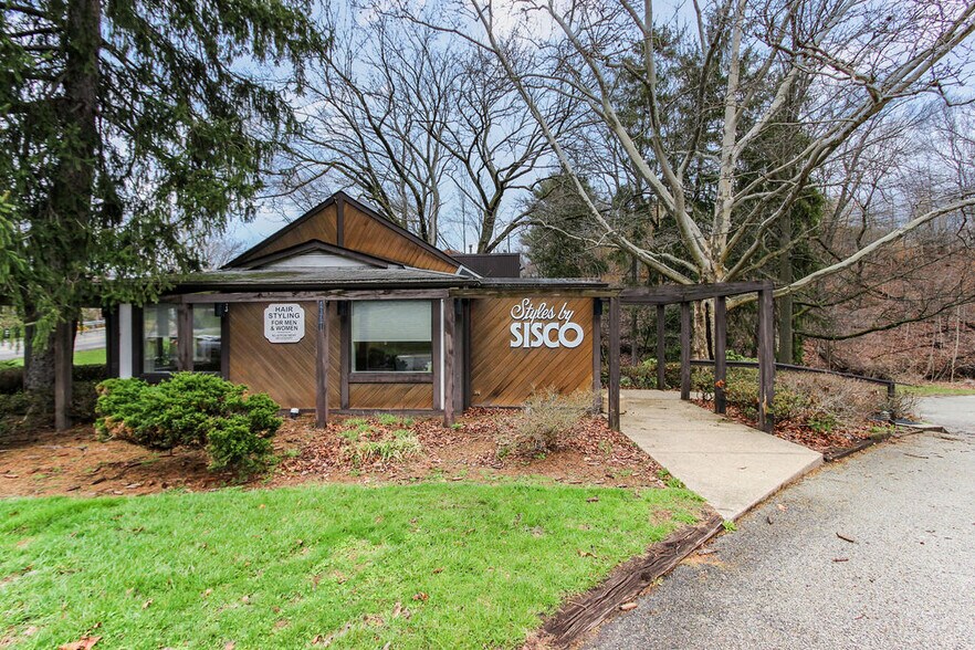 More Photos Of 4351 Old William Penn Hwy, Monroeville General Retail For Sale