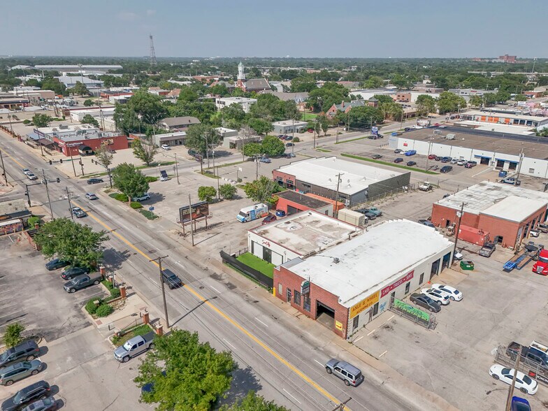 More Photos Of 130 N Washington Ave, Wichita General Retail For Sale