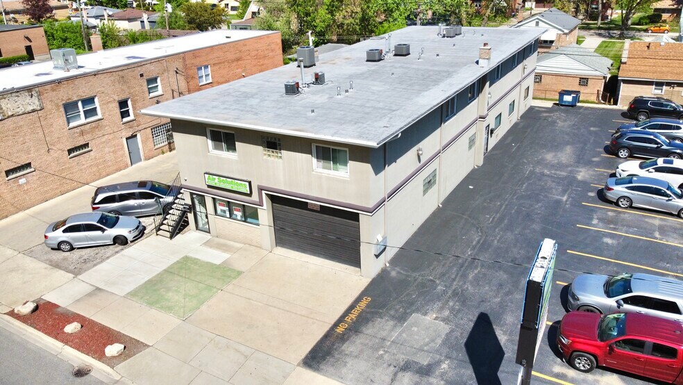 More Photos Of 4425 S Harlem Ave, Berwyn Apartments For Sale